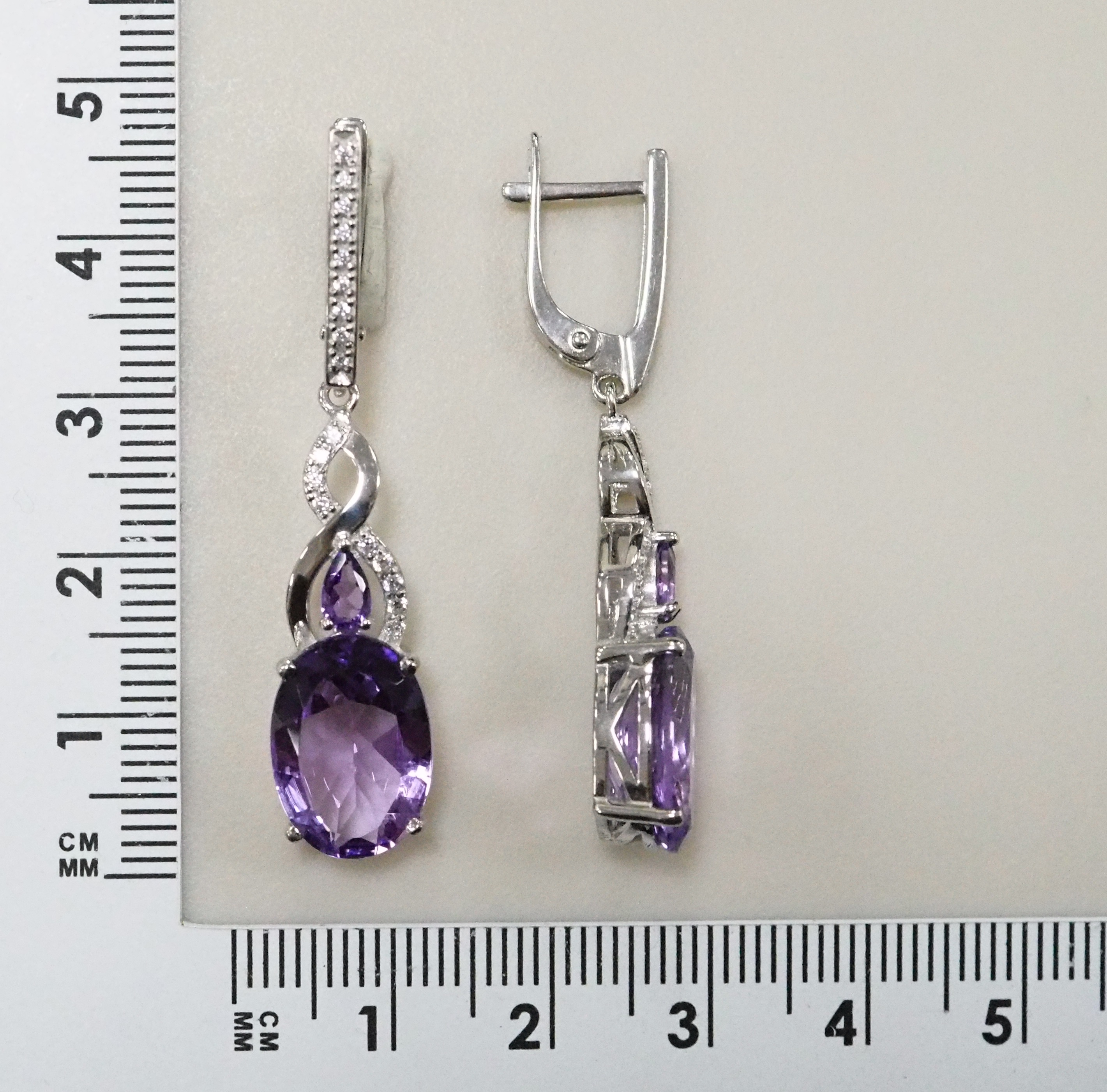 Серебряные серьги с аметистами